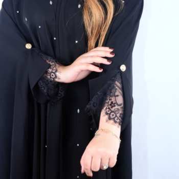 Handcrafted Bahraini Abaya